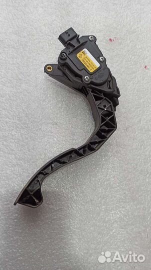 Педаль газа LADA Largus