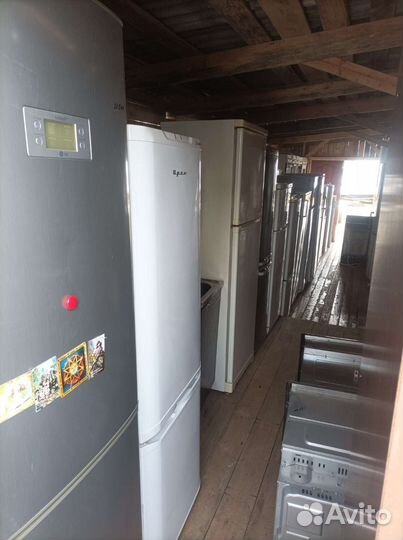 Холодильник бирюса. Доставка