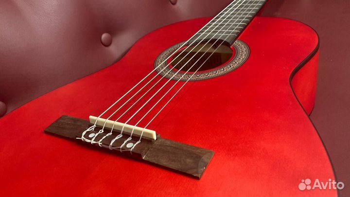 Гитара классическая новая в коробке