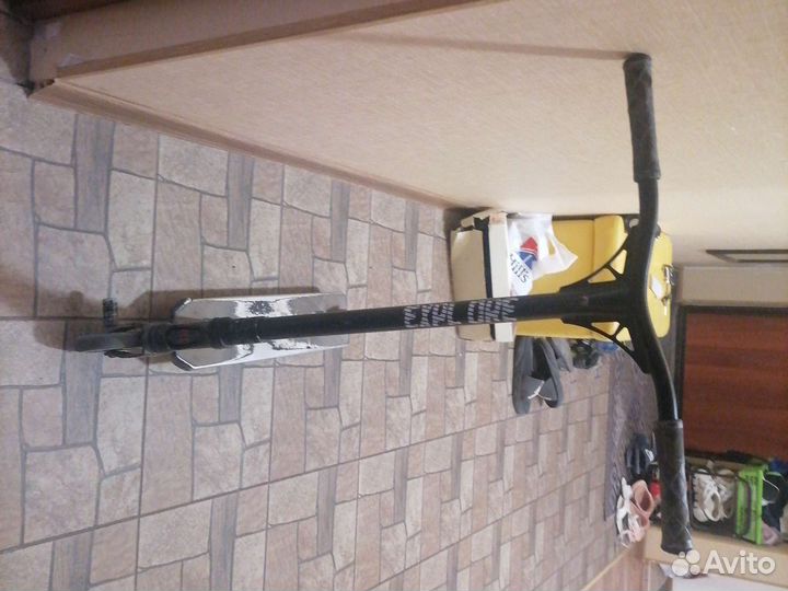 Трюковой самокат