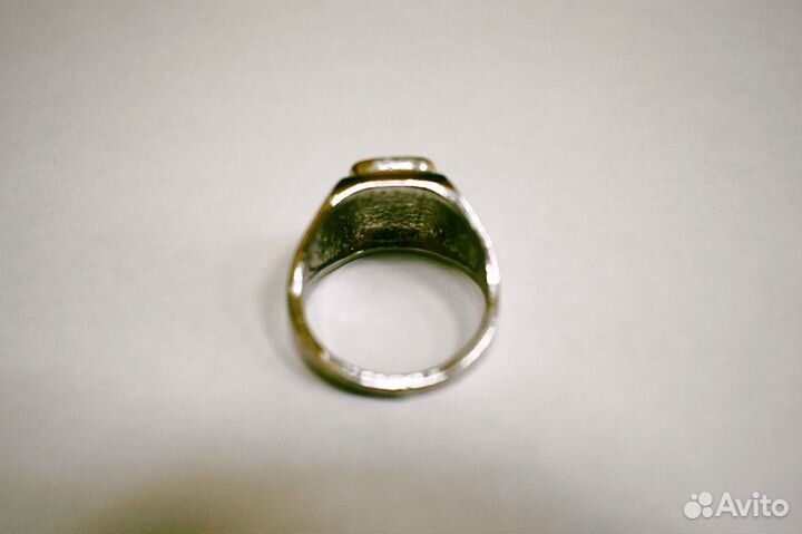 Серебряное кольцо