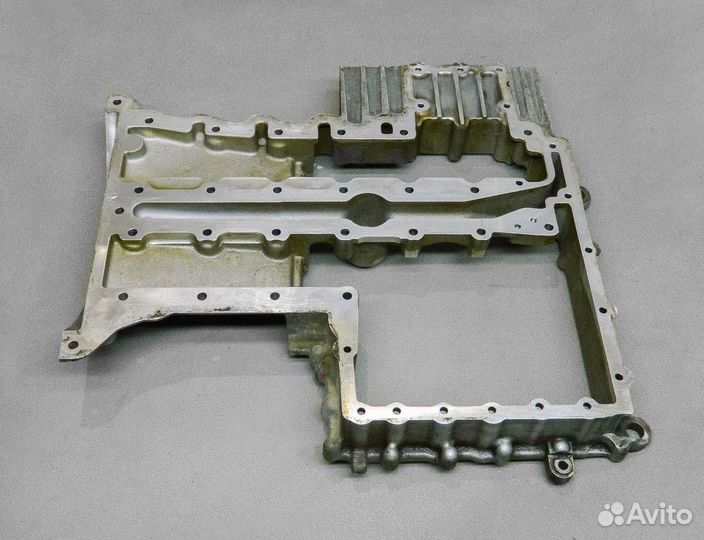 Масляный поддон верхняя часть W12 Audi A8 D2