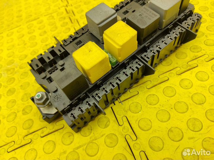 Блок предохранителей Mercedes-Benz W246 M270.910