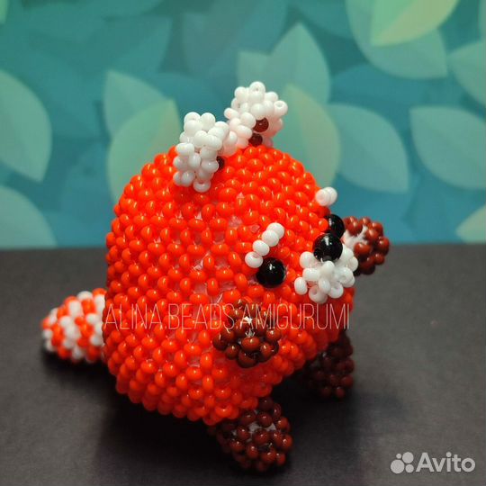 Красная панда амигуруми из бисера