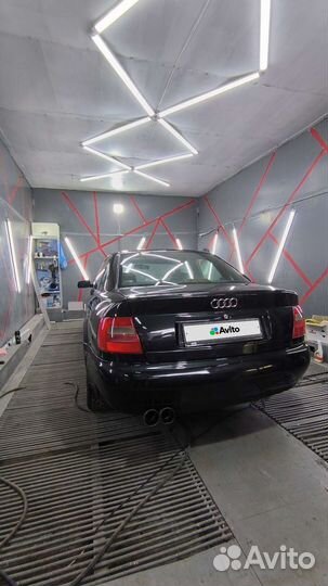 Audi A4 1.8 МТ, 1995, 372 000 км