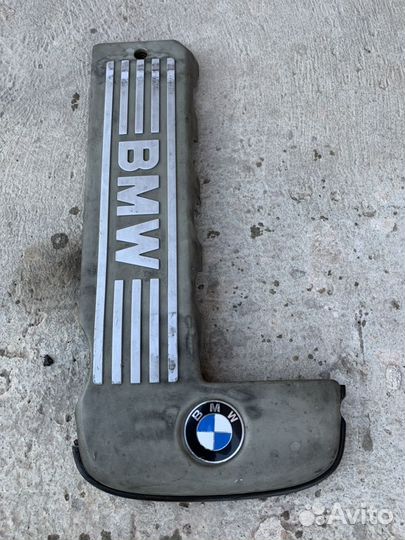 Крышка двигателя бмв