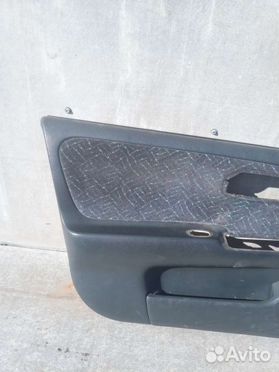 Дверная карта передняя левая Nissan Primеrа P11