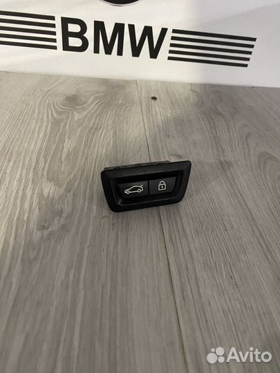 Кнопка багажника BMW F01/F02/F07/F10