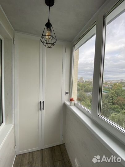 Влагостойкий шкаф на балкон на заказ с доставкой