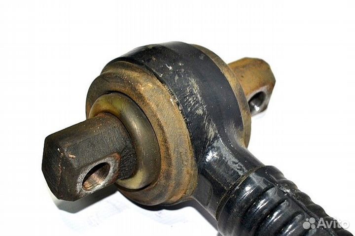 Реактивная тяга ведущего моста DAF XF105 (01.05)