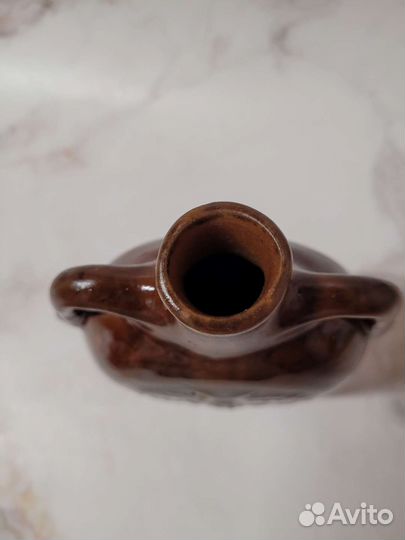 Глиняная бутылка