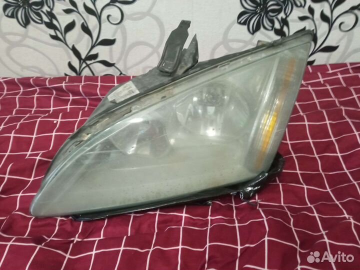 Фара ford focus 2 левая
