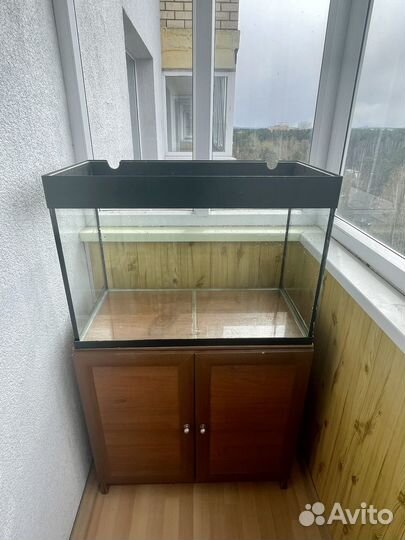 Аквариум с тумбой