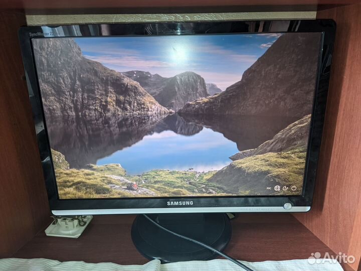 Монитор Samsung 226CW, 22
