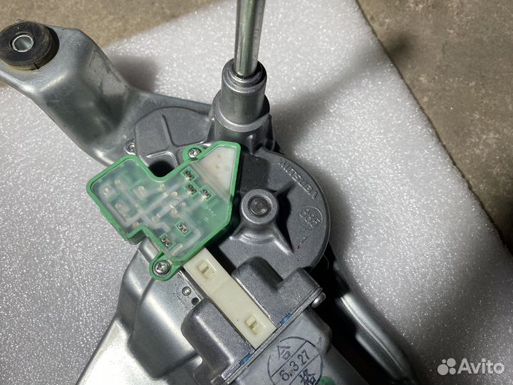 Мотор заднего дворника Mitsubishi