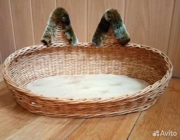 Лежанка для животных плетеная