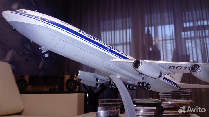 Модель Ил-86 в масштабе 1:144