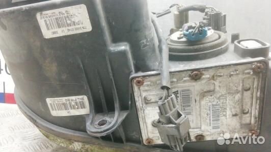 Фара левая chrysler 300C 1 (GEA15MR01)