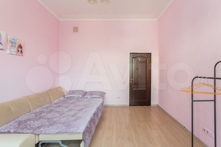 Комната 22 м² в 6-к., 4/8 эт.