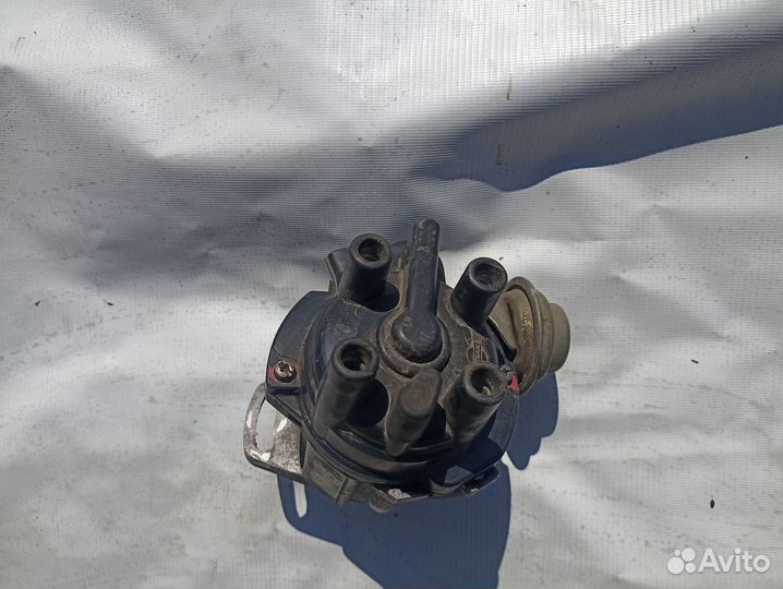 Трамблёр Nissan avenir 1992