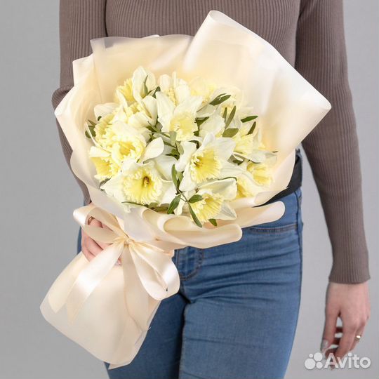 Букет нарциссов с беспл. доставкой