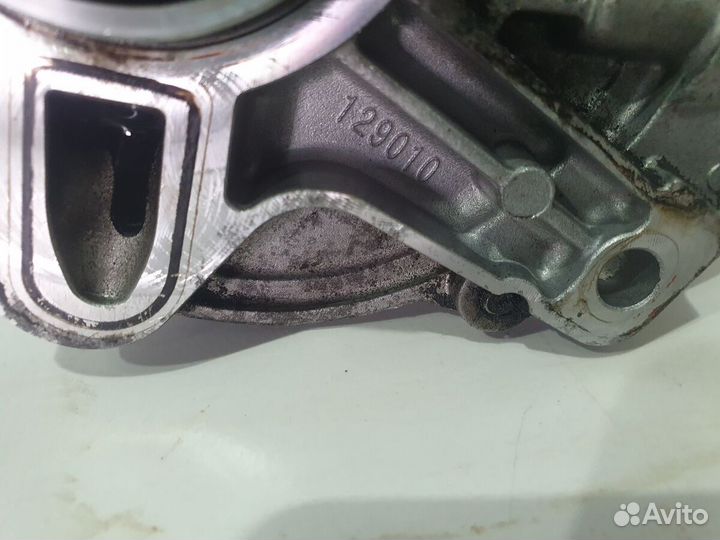 Насос вакуумный Mondeo IV 2.0 tdсi duratorq