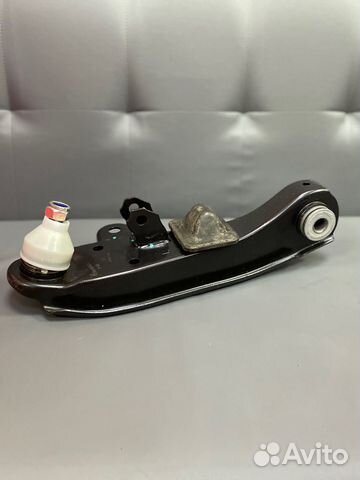 Рычаг подвески передней нижний левый MI-226