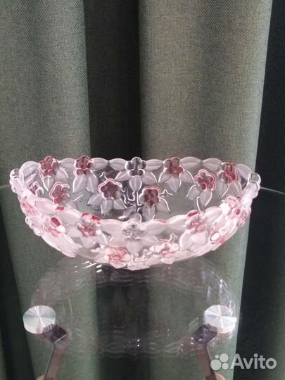 Менажница, конфетница, салатники 