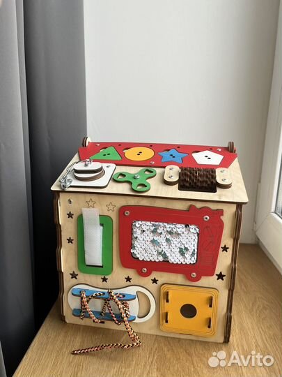Бизиборд домик новый