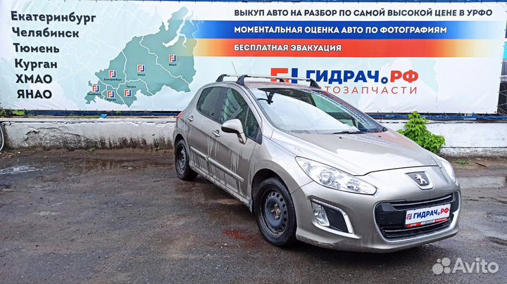 Стекло двери задней левой Peugeot 308 9203HR