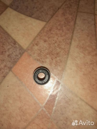 Прокладка клапанной крышки,маслосъемные колпачки