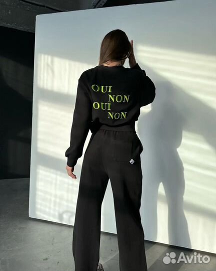 Костюм женский