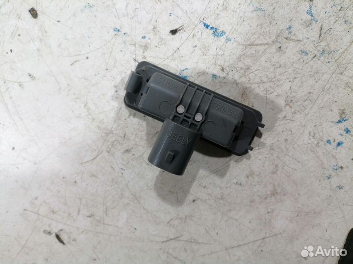 Плафон внутреннего освещения салона