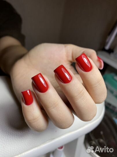 Маникюр, наращивание ногтей