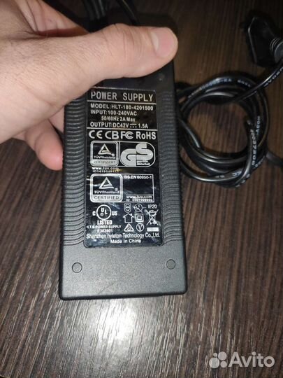 Зарядное для смоката 42v 1.5 A