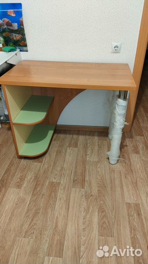 Компьютерный (письменный) стол