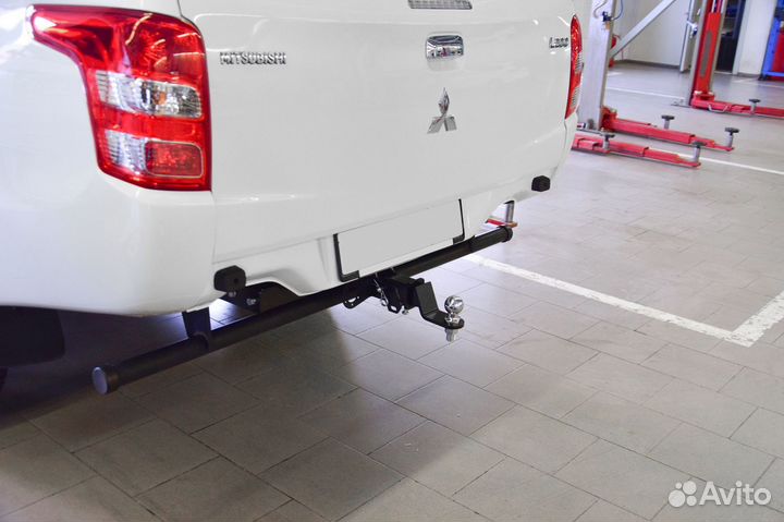 Фаркоп на Митцубиши Л200 2016
