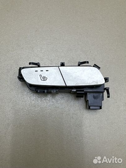 Кнопка подогрева сиденья Mercedes C-Class W205