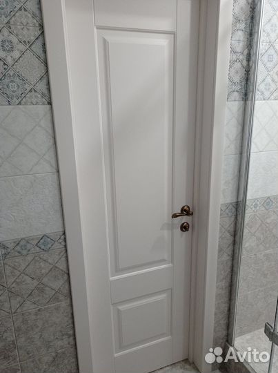Дверь межкомнатная белая