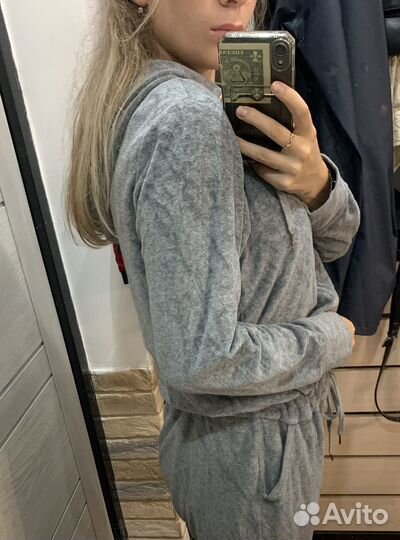 Комбинезон из велюра женский