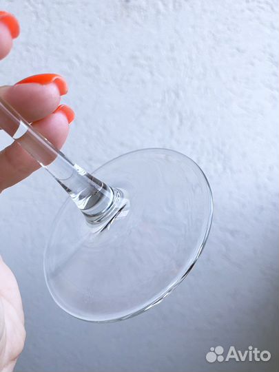 Бокалы для вина новые