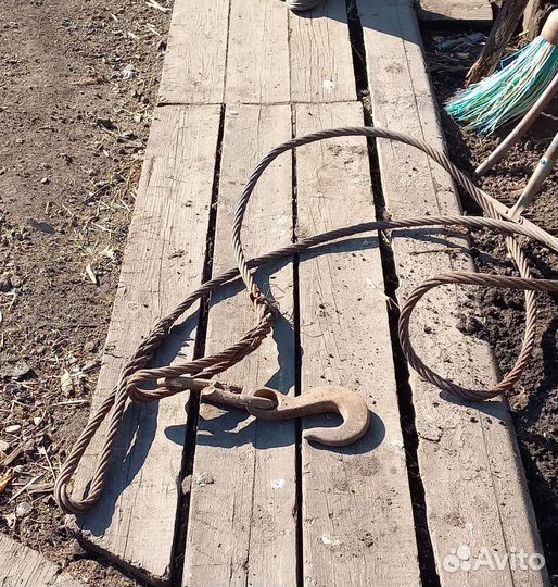 Трос стальной 4.5 м