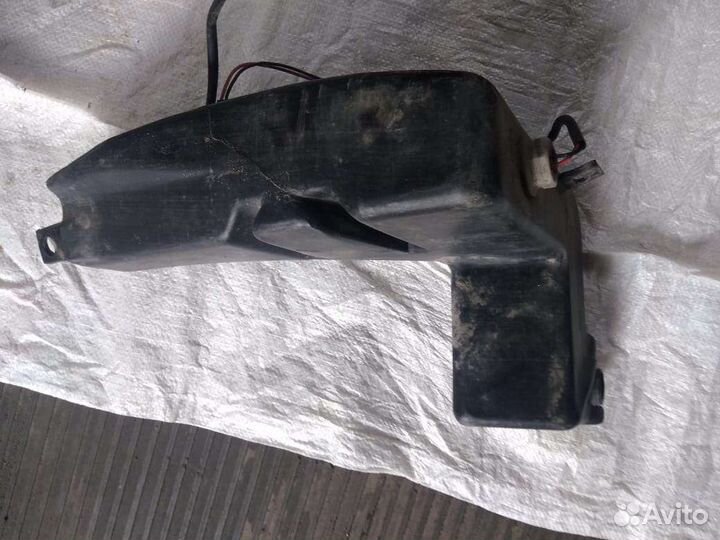 Дэу нексия. Бак омывателя.+насос и датчик уровня