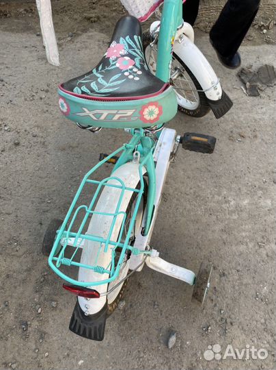 Трехколесный велосипед