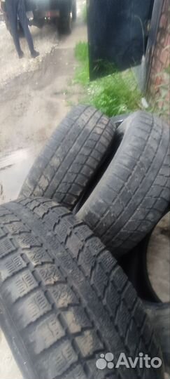 Toyo Observe GSi-5 235/65 R17 102