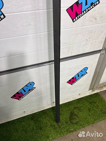 Молдинг крыши левый Dodge Ram 5 DT 2019