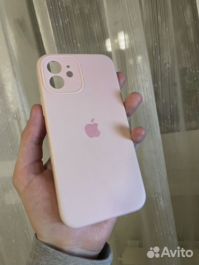 Чехол на iPhone 12