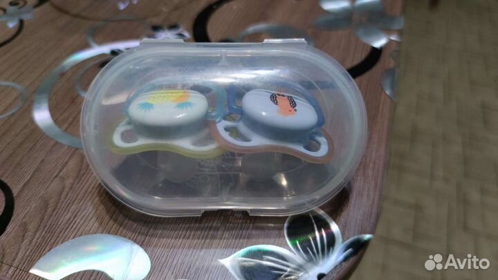 Соски пустышки avent до 6 мес