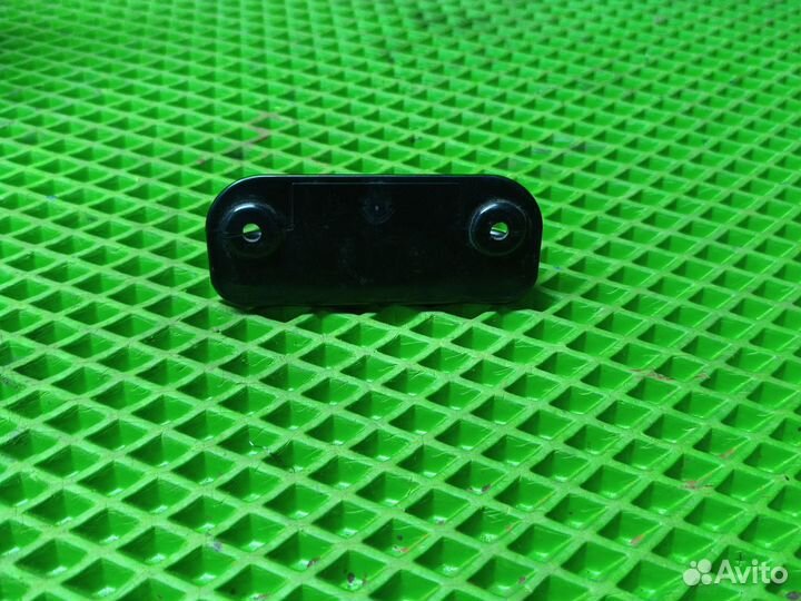 Ручка обшивки багажника Mitsubishi galant 8