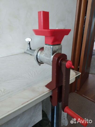 Мясорубка 3 в 1(для мяса, теста, соковыжималка)